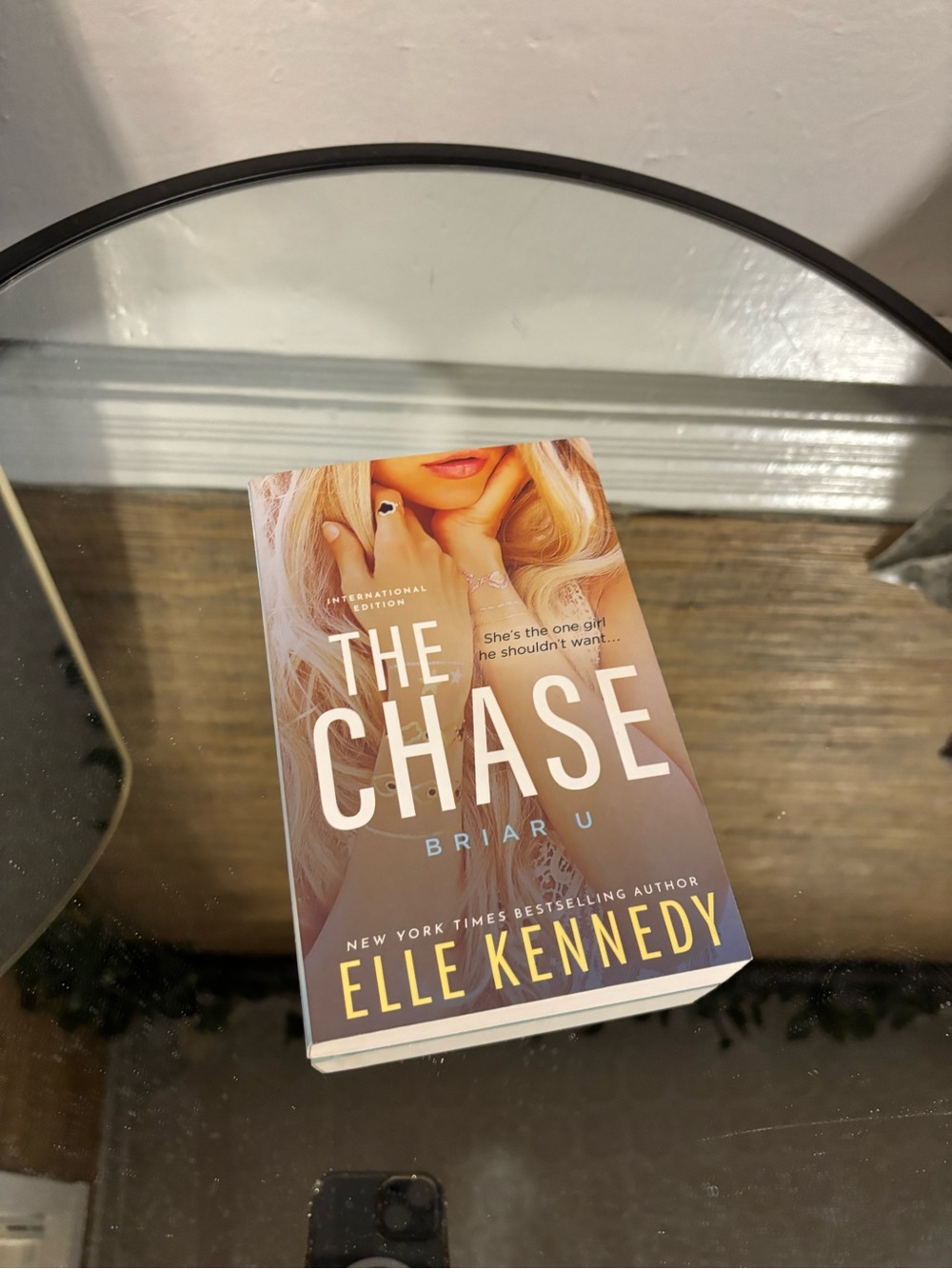 The Chase - Pink & Cream Spine